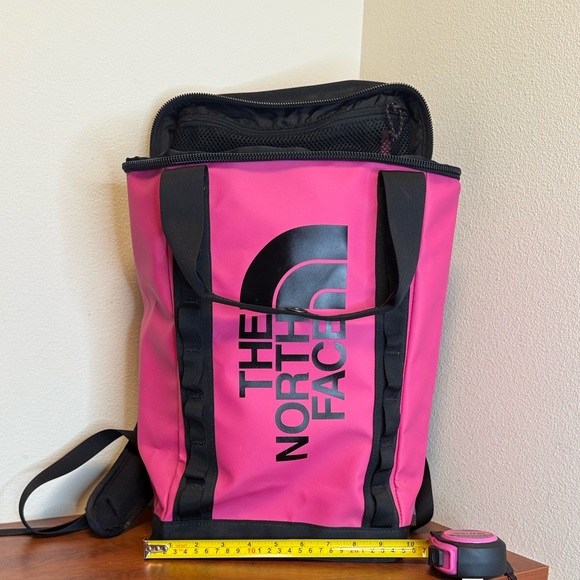 NWOT The North Face Pink and Black Backpack - Picture 11 of 15
